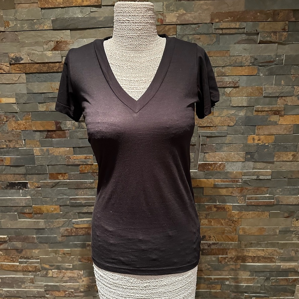 LNA V Neck T Shirt Sz. XS NWT
